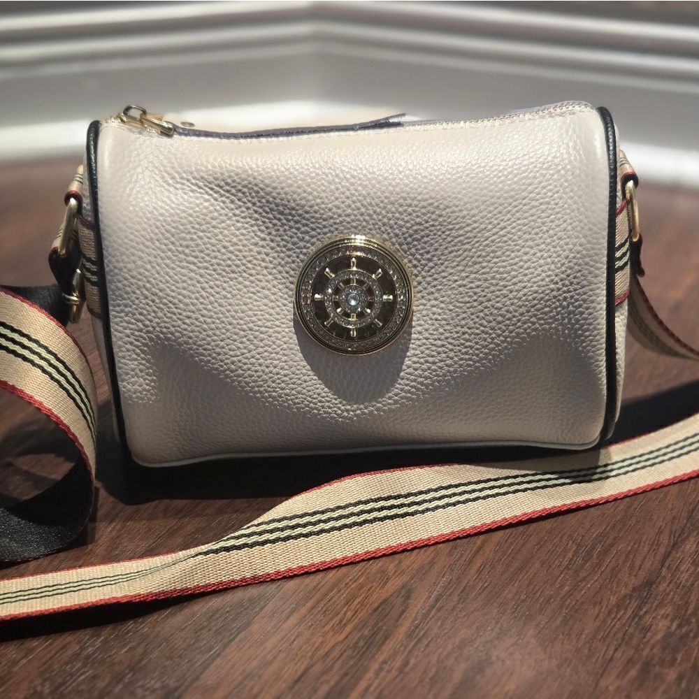 Crossbody bag beautiful new Fashion Bag